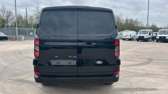 Ford Transit Custom 280 L1 Diesel Fwd 2.0 EcoBlue 136ps H1 Van Limited - Image 11